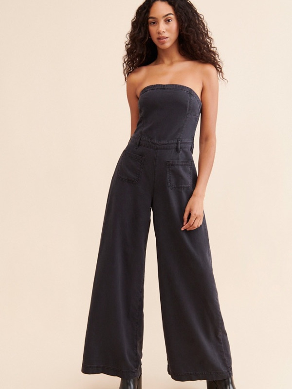 Pilcro The Skipper Strapless Wide-Leg Jumpsuit in Black // Size 0